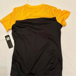 NFL Team Apparel ( Pittsburg Steelers) female, new with tags